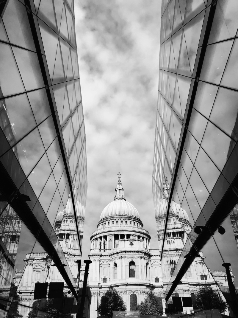 St. Pauls Cathedral, UK.<br>Seen from the One New Change Shopping mall.